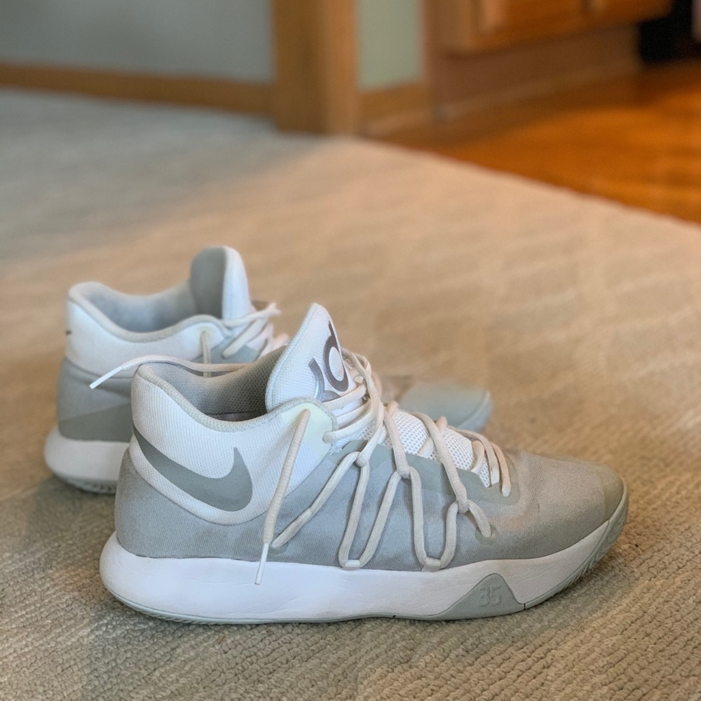 Women’s KD 35’s Basketball Shoes